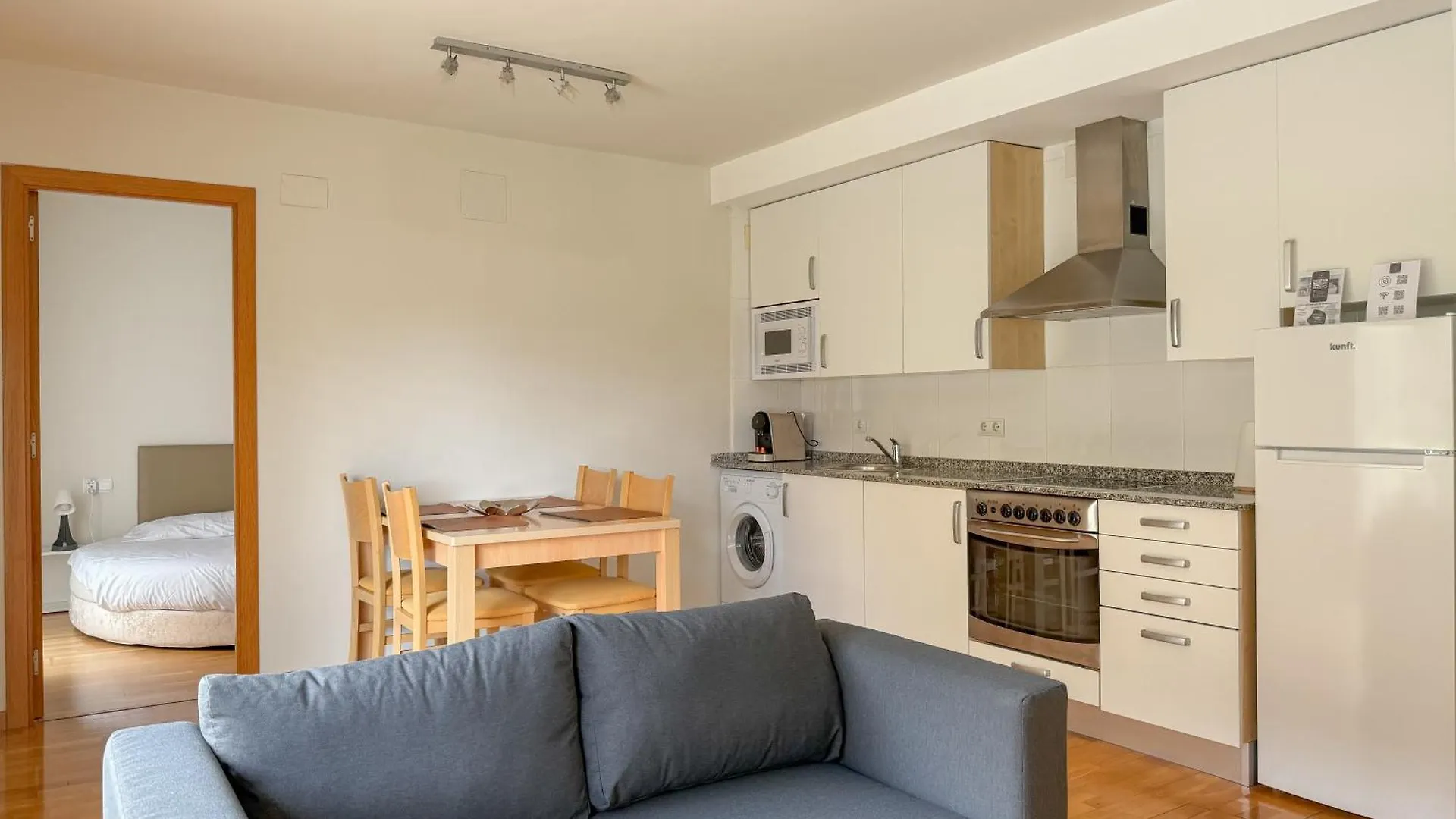 Clauhomes Suite De Mozart Tarragona Spain